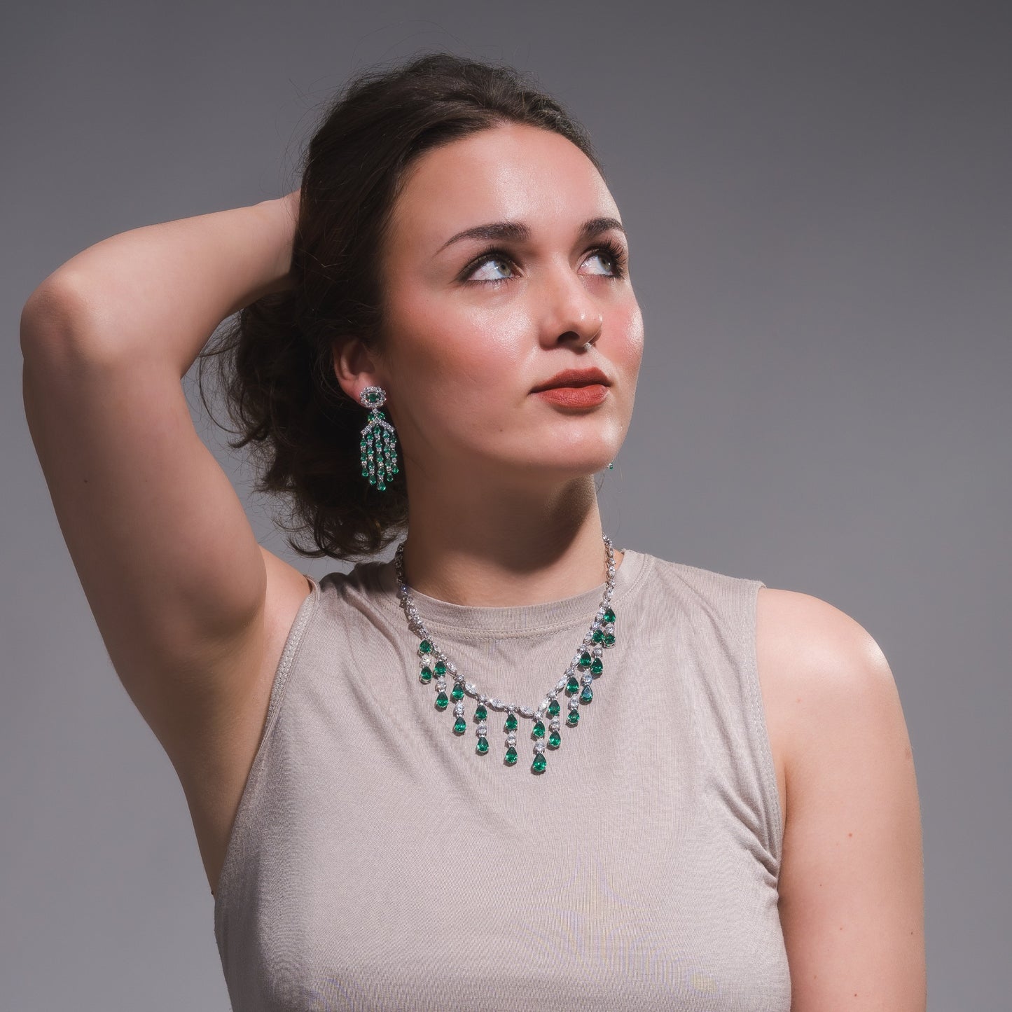 GRAND EMERALD CHANDELIER NECKLACE & EARRINGS